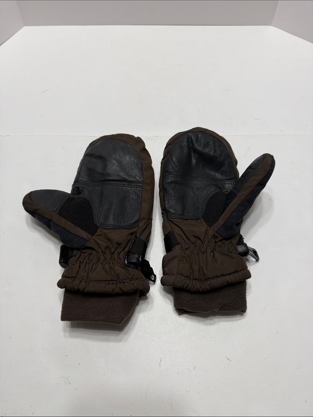 Kombi Black and Brown Fleece-Trim Gloves with Leather Palm